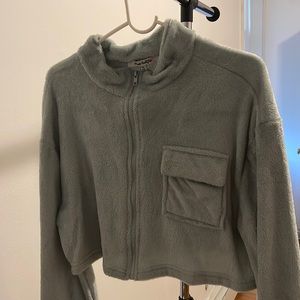 Cool mint green crop fur sweater 💚